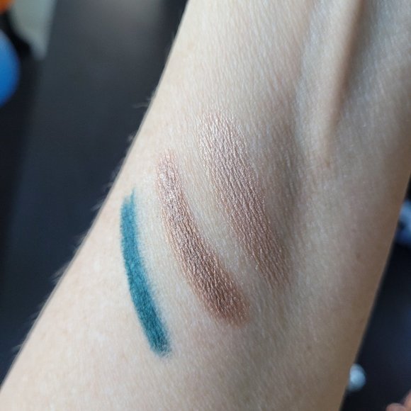 Younique Set of 3 Exclusive Moodstruck Eye Shadow Sticks - Picture 11 of 11